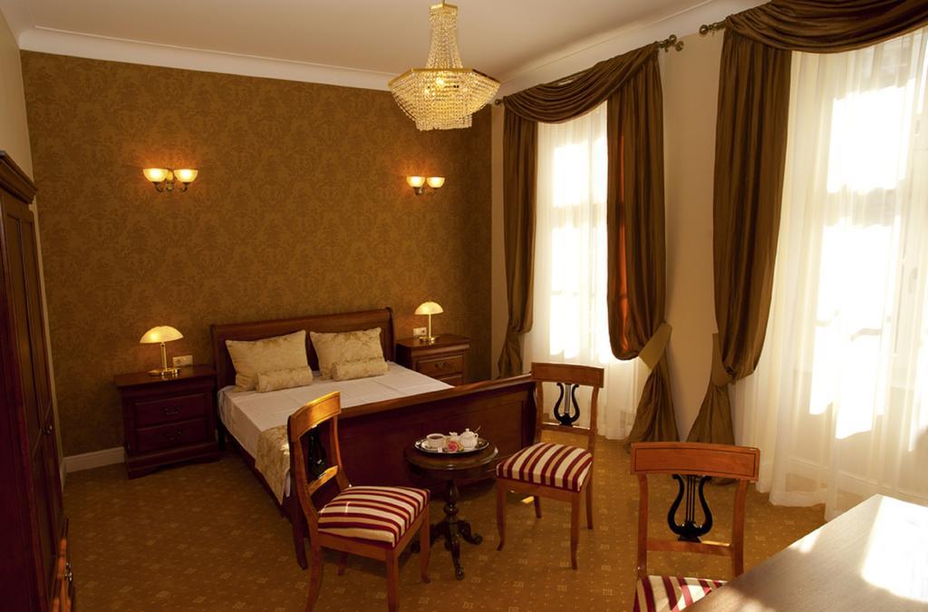 Hotel Kolegiacki Poznań Exterior foto